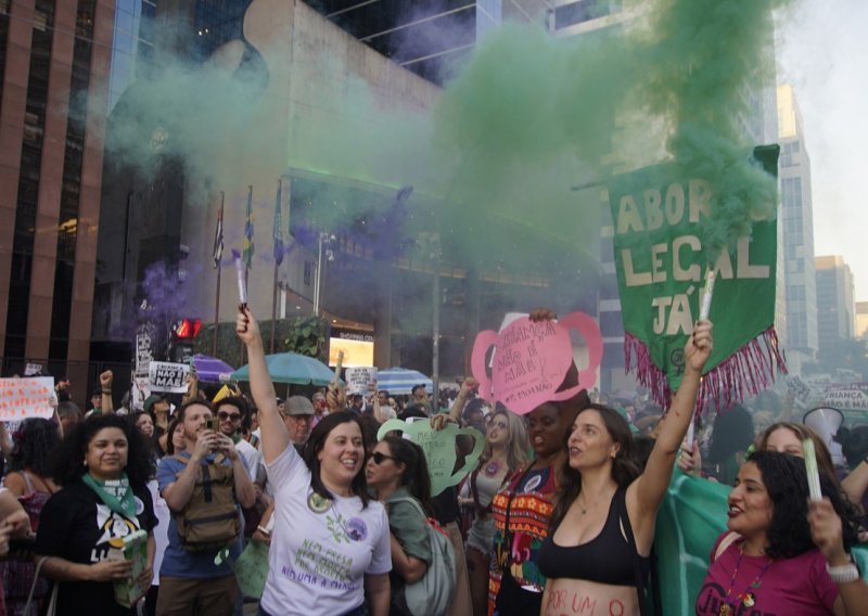 Brazilke protiv prijedloga zakona koji pooštrava zabranu pobačaja
