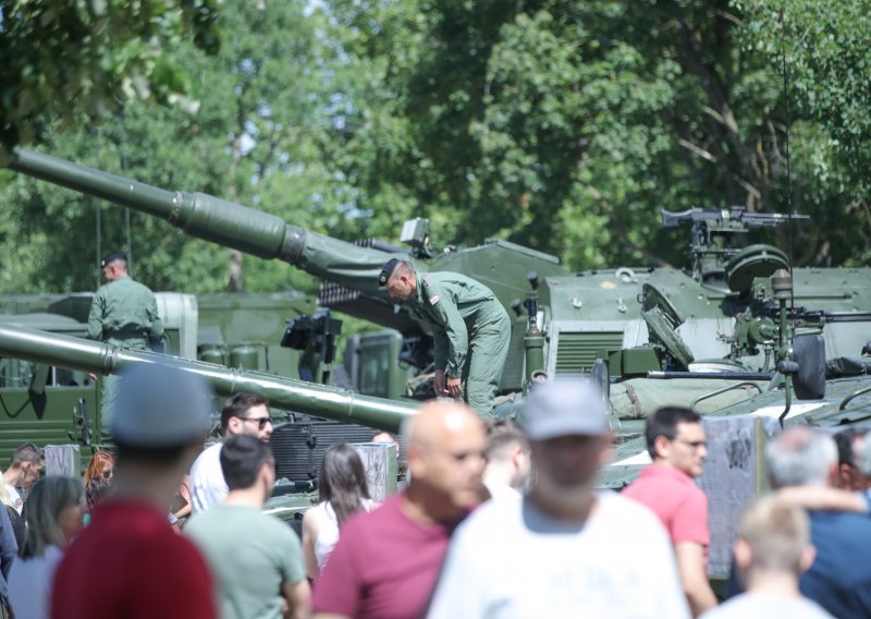 Više od 20 NATO zemalja izdvojit će barem dva posto BDP-a na obranu 2014. A Hrvatska?