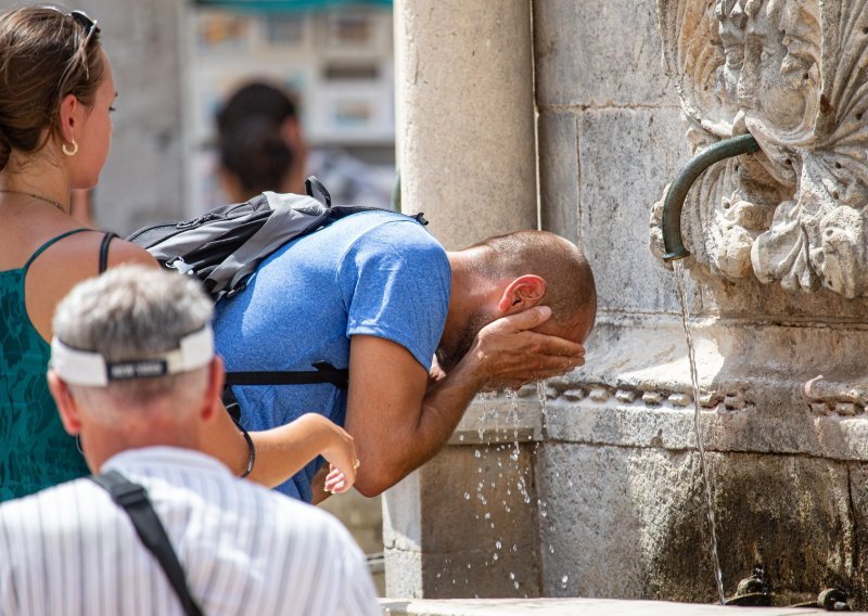 Mediteran je pred neviđenim toplinskim valom: Hoće li to usmrtiti turizam?