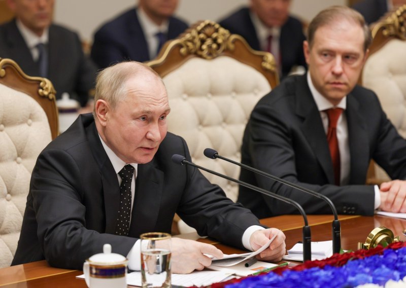 Putin: Razmatramo promjenu nuklearne doktrine