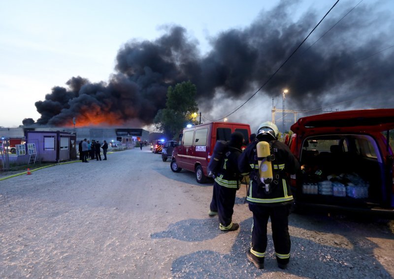 Oglasili se iz zaprešićkog Eko Flora, evo što kažu o velikom požaru