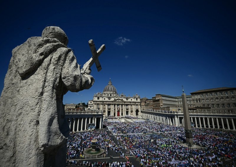 Katolička crkva na rubu raskola? Papa Franjo gubi kontrolu