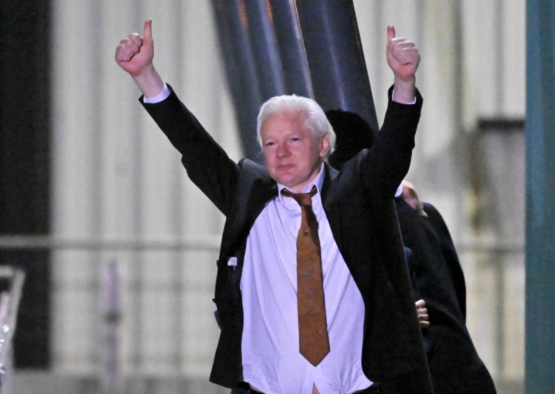 Australska oporba upozorila premijera da Assangea ne smije pozdravljati kao heroja