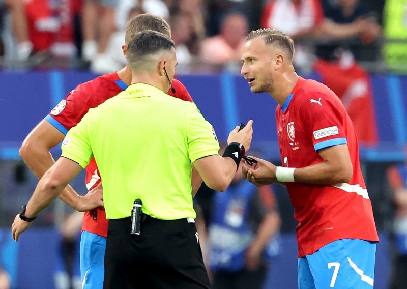 Triler u skupini F srušio rekord; nesigurni Kovacs potpuno izgubio konce