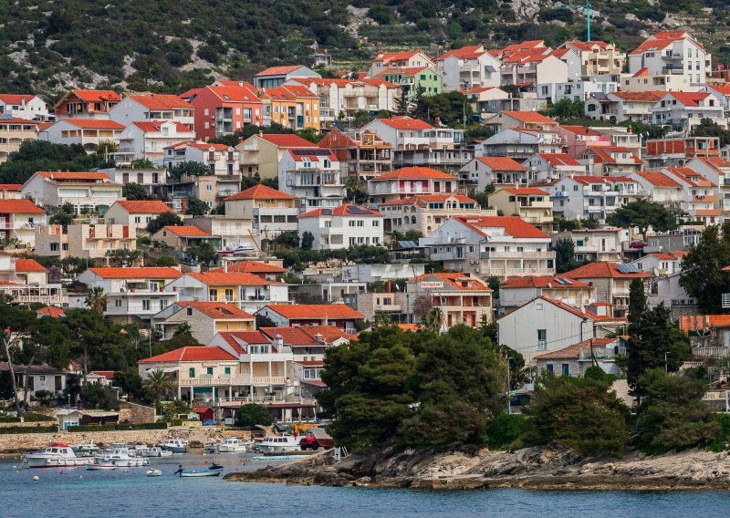 Slovenci pumpaju cijene nekretnina na hrvatskoj obali