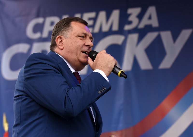 Dodik potvrdio referendum o ustavnom sudu 25. rujna