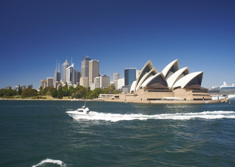 Australija udvostručila naknade za vize za međunarodne studente