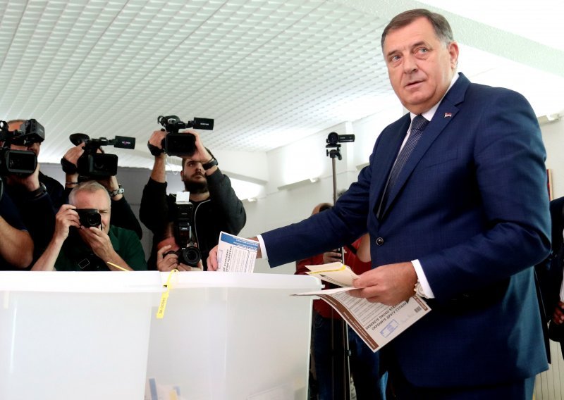 Dodik ostao bez kontrolnog paketa u Domu naroda, slijedi li preustroj vlasti u BiH?