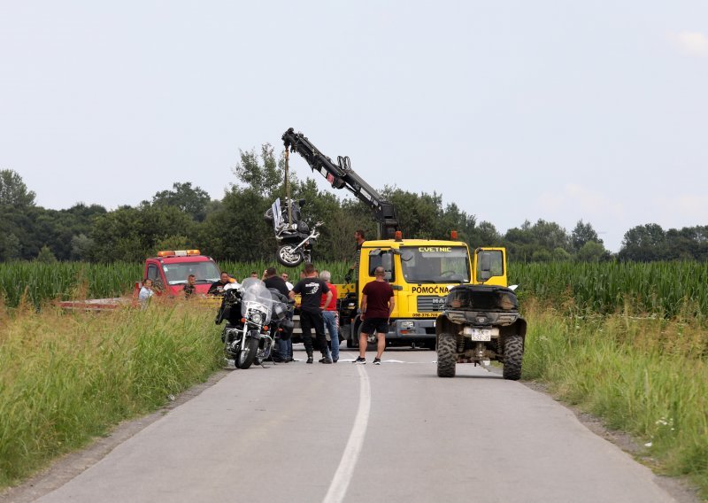 Poginuo motociklist kod Siska, još dvije osobe ozlijeđene