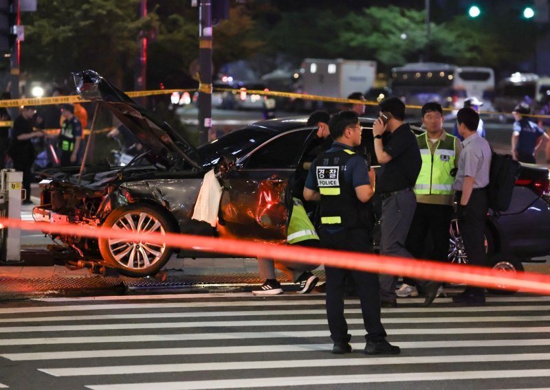 Devet mrtvih, automobilom se zabio u pješake u Seulu