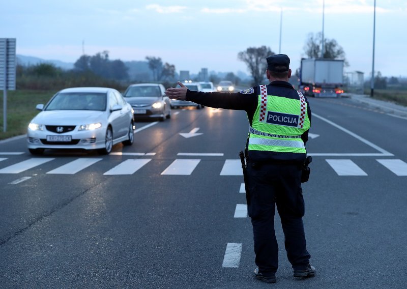 Za vikend na hrvatskim cestama poginule tri osobe, više tisuća prekršaja