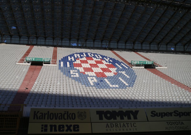 U očekivanju Džeke i Rakitića Hajduk krenuo s prodajom pretplate, sustav nije izdržao