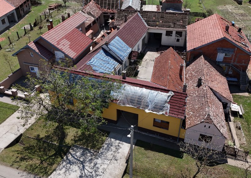 Oprezno s obnovom: Teže ozlijeđen nakon pada s krova u Bošnjacima