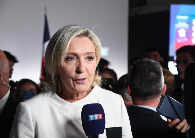 Pokrenuta istraga protiv Marine Le Pen