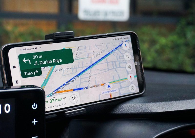 Vlasnici iPhonea napokon dobivaju značajku za Google Maps koju Android ima već godinama