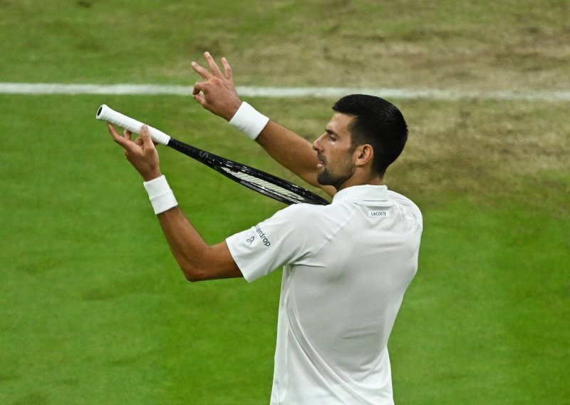 Kad jednom smrkne, drugom svane; Đoković direktno u polufinalu Wimbledona!