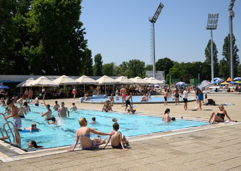 Zagreb časti besplatnim bazenima zbog toplinskog vala, evo detalja