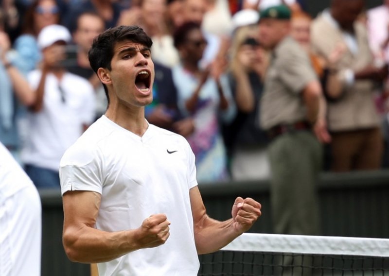 Alcaraz u finalu Wimbledona; može spriječiti Đokovića da dođe do povijesnog uspjeha