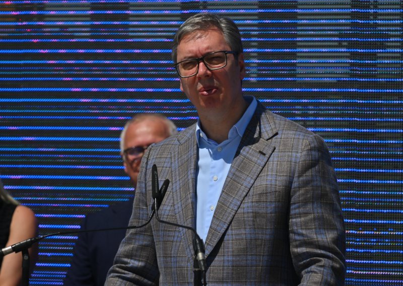 Vučić: U Zagrebu će reći da su mi uši klempave. Ružan sam, ali uši mi nisu klempave