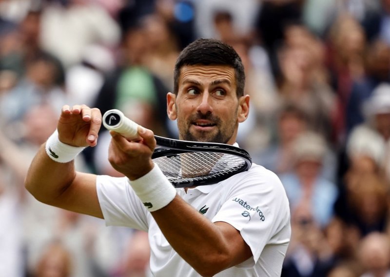 Đoković nakon plasmana u finale Wimbledona 'zasvirao violinu'; evo i zašto