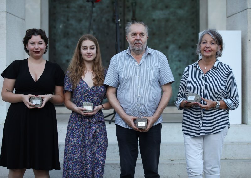 Nagrada 'Nada Dimić' studenticama ADU, donirale je žrtvama Dalibora Matanića