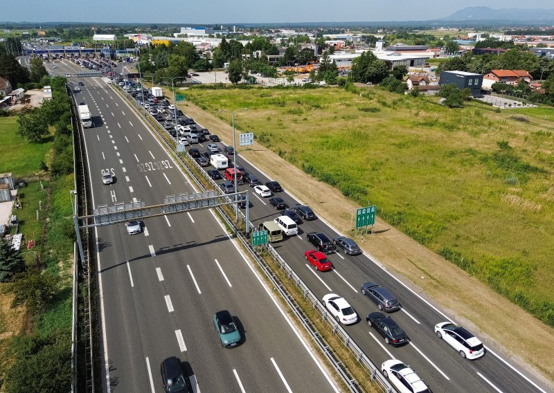 HAK: Prepreka na A1 između tunela sveti Marko i čvora Novigrad