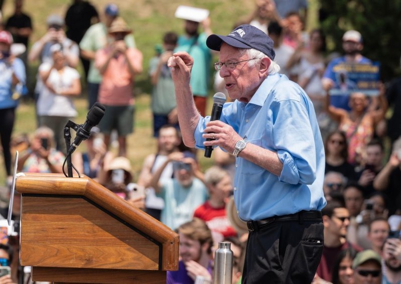 Sanders staje uz Bidena: On je naš kandidat, moramo ga podržati