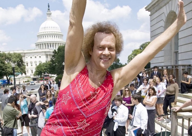 Preminuo je legendarni Richard Simmons; samo dan ranije slavio je rođendan