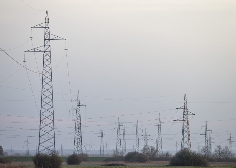 Grčka proizvođačima struje uvodi 'krizni' porez