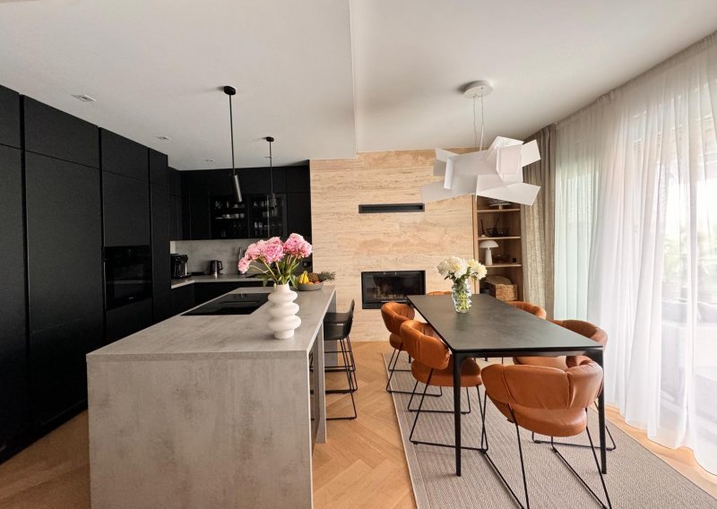 Atraktivan stan u Zadru plijeni modernim izgledom, a kuhinja će vas potpuno očarati