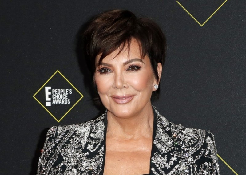 Kris Jenner na operaciji zbog malog tumora: 'Malo me boli, ali dobro'