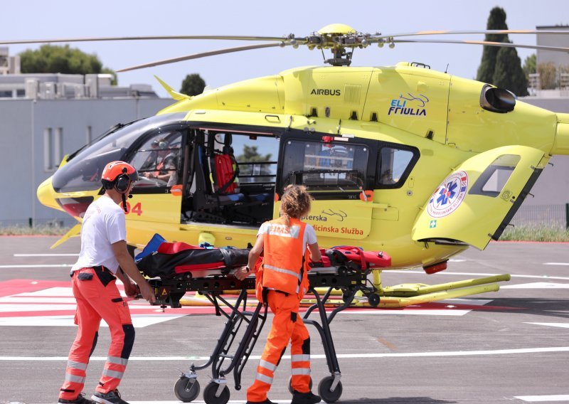 Helikopteri hitne službe u punom pogonu: Sletjeli na plažu i na Jadransku magistralu