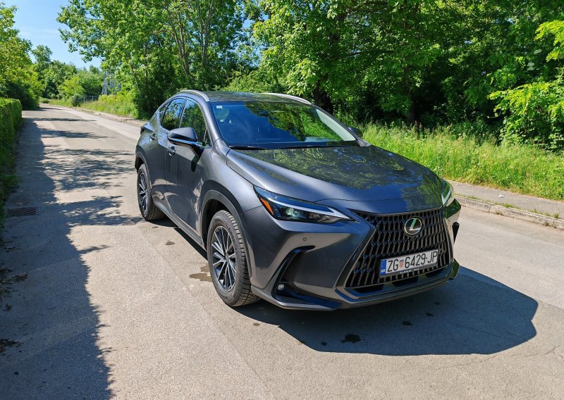 Vozili smo Lexus NX 350h FWD: Uglađeni premium SUV s prednjim pogonom i učinkovitom HEV tehnologijom