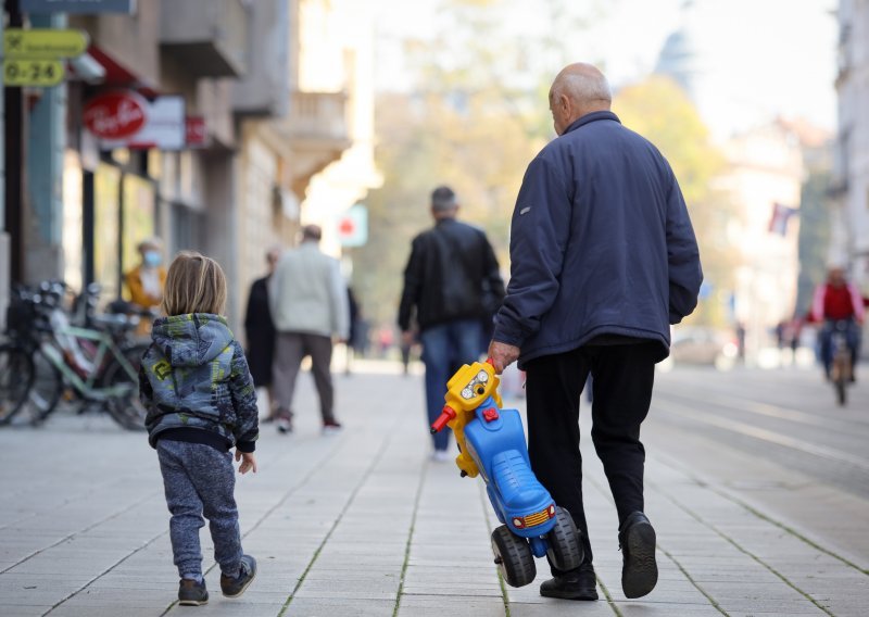 Ovo treba nama: Bake i djedovi u Švedskoj bit će plaćeni za čuvanje unuka