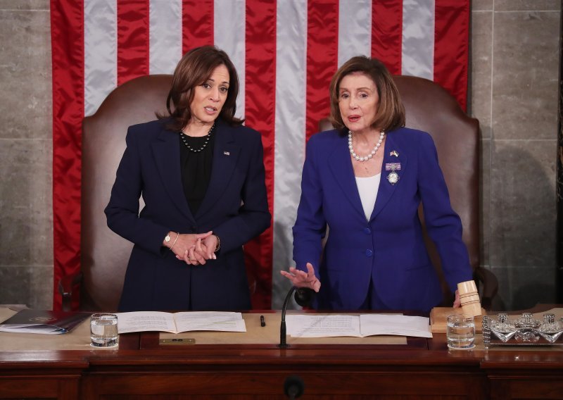 Harris dobila podršku utjecajne Nancy Pelosi: Sigurna sam da će nas dovesti do pobjede