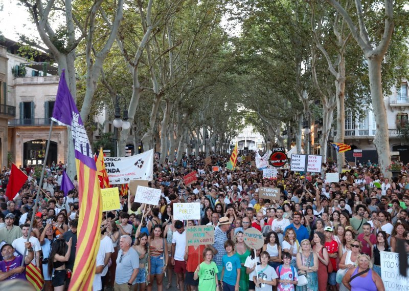 Stanovnici Mallorce žive u kamp-prikolicama, stanarine odletjele u nebo