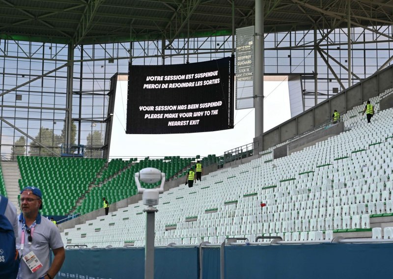 Nevjerojatno! Nakon sat i pol vremena Argentincima poništen gol, Maroko slavi!