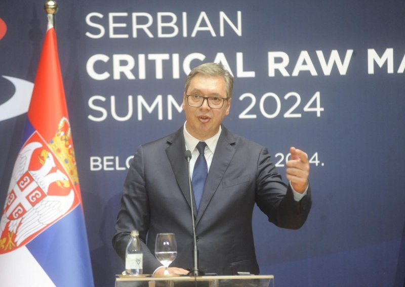 Vučić nahvalio hrvatski sport pa otkrio za koga će navijati uz Srbiju