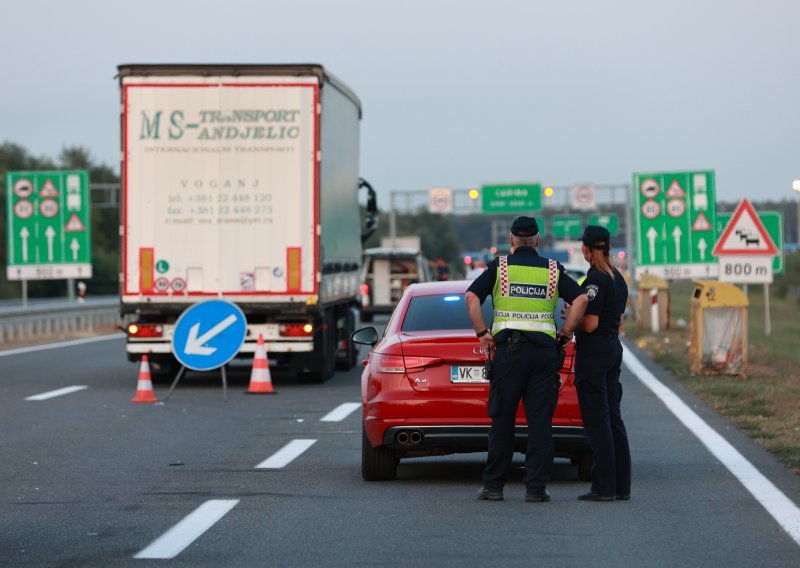 Preminula policajka koja je motorom usmrtila pješaka na autocesti