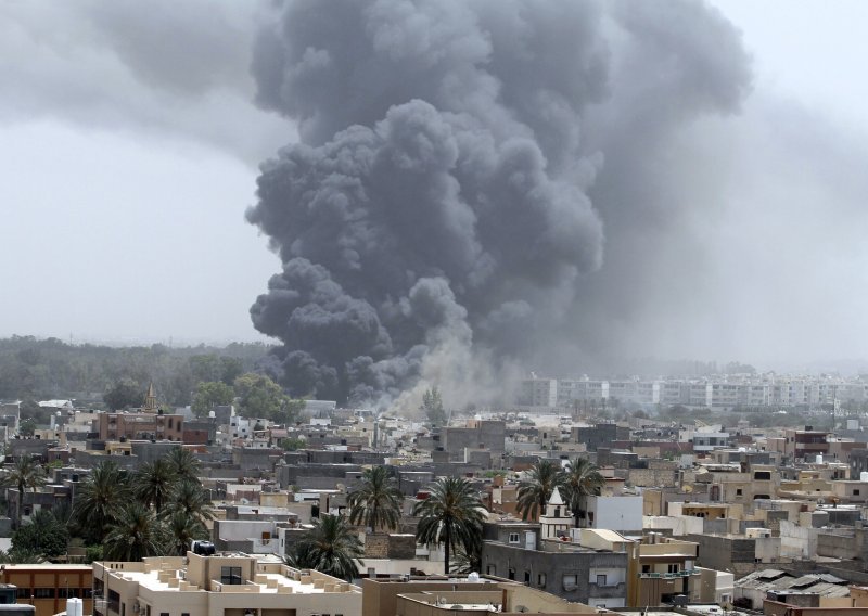 Prestali NATO-ovi udari na Tripoli