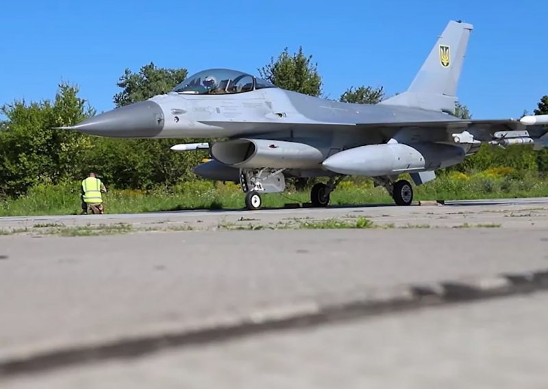 Ukrajincima stigao F-16! Snimke pokazuju koja će im biti primarna zadaća