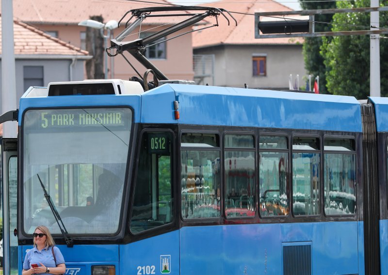 Preminuo muškarac na kojeg je naletio tramvaj