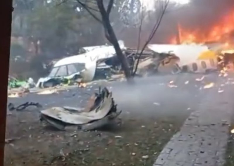 Putnički avion srušio se u Brazilu, poginulo svih 58 putnika i četiri člana posade