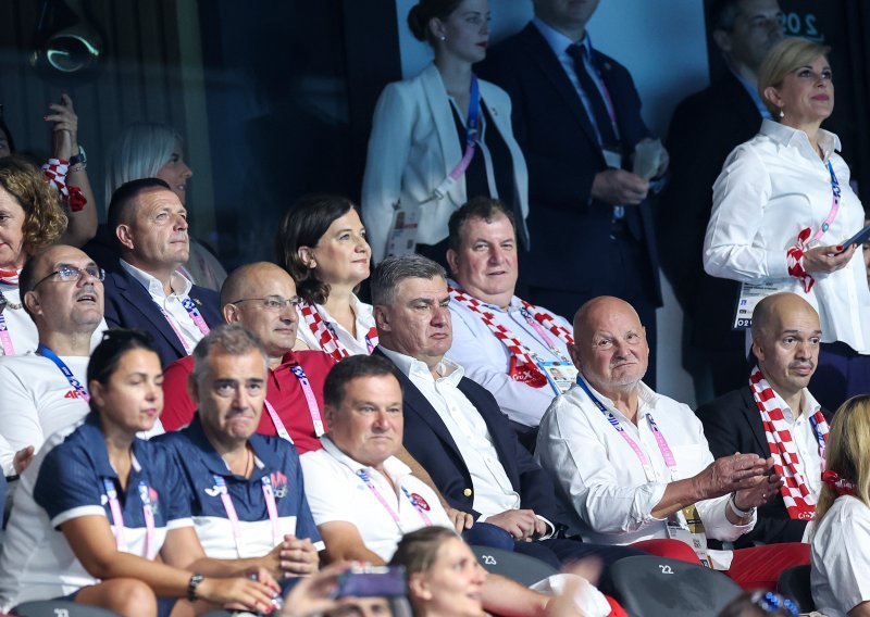 Kolinda s Jakovom, a Zlatko Mateša ovog puta bez Blanke: Pogledajte tko sve prati finale vaterpola