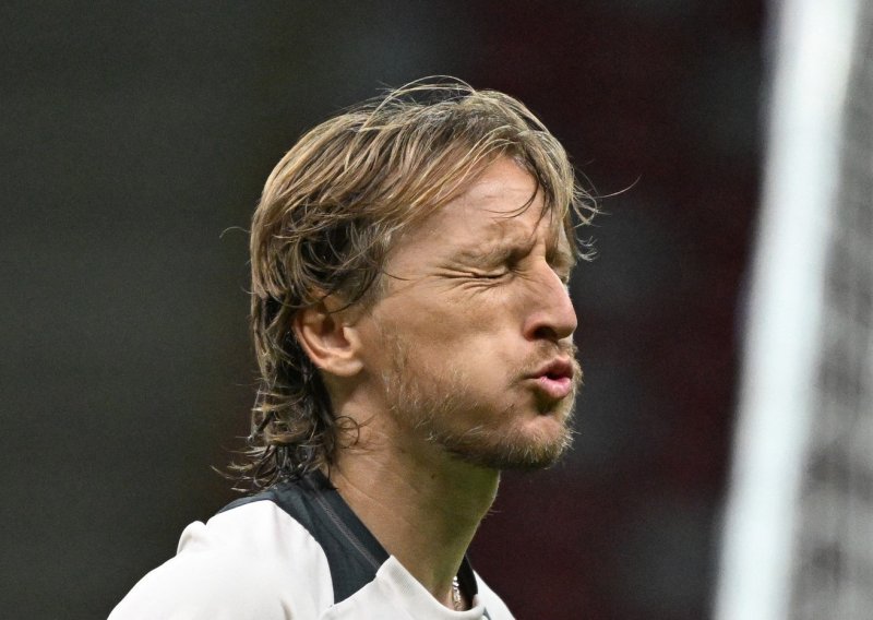 Krik koji je šokirao sve u Realu; Luka Modrić se uhvatio za glavu