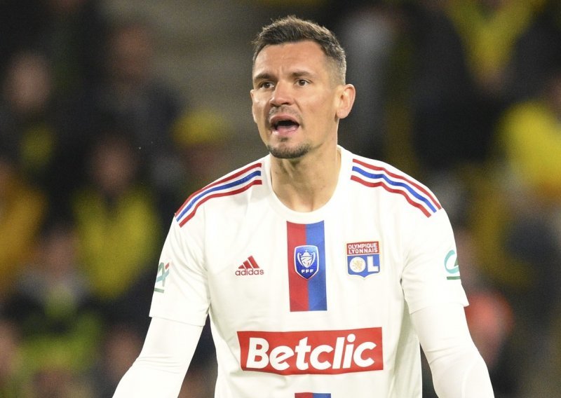 Dejan Lovren i suigrači dobili jasnu poruku gazde Lyona: Imate još sedam dana...