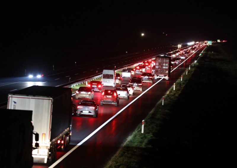 Gužve u smjeru Zagreba, vozi se u kolonama