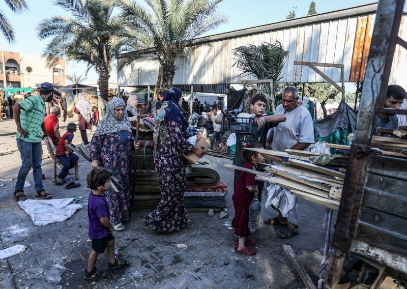 Izrael u Gazi naredio evakuaciju, UN obustavio humanitarne operacije