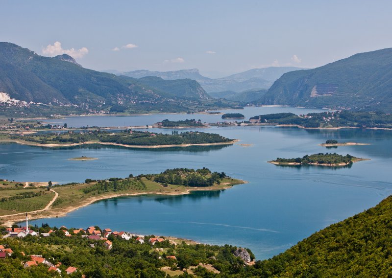 BiH: Pronađeno tijelo mladića iz Hrvatske koji se utopio s djevojkom