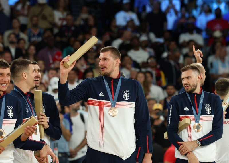 Otkriveno što je Jokić poklonio suigračima iz reprezentacije i koliko je to koštalo